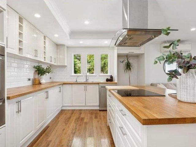 House for sale in Hallett Cove, Adelaide