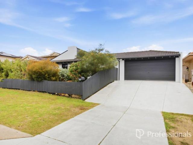 House for sale in Hamersley, City of Stirling