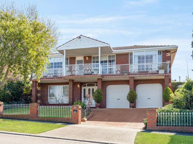 House for sale in Hamlyn Heights, Geelong