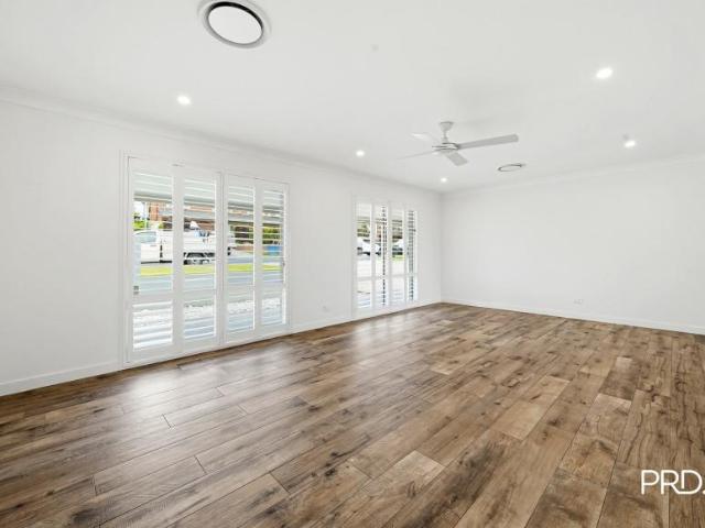 House for rent in Hawkesbury Heights, Blue Mountains City Council