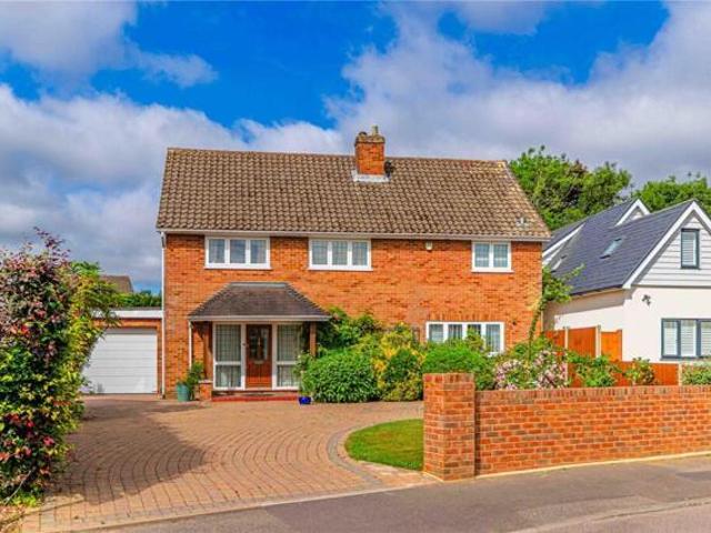 House for sale in Pouchen End, Hertfordshire