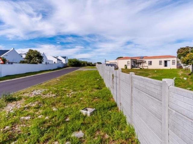 House for sale in Baardskeerdersbos, Western Cape