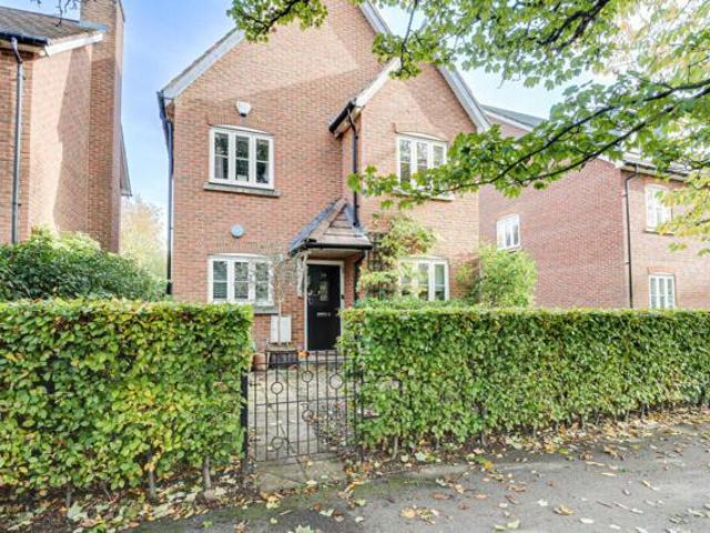 House for sale in Frogmore, Five Acres