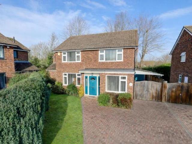 House for sale in Great Kingshill, Buckinghamshire