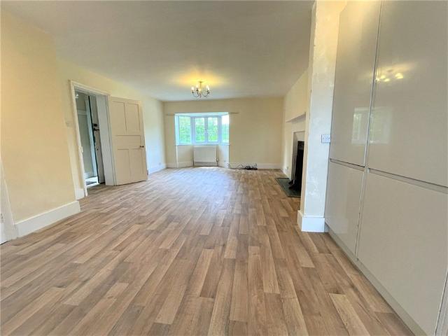 House for rent in Bucklebury, West Berkshire