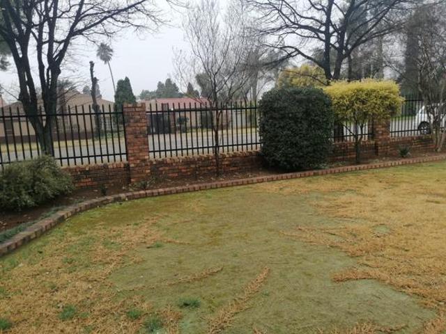 House for sale in Sasolburg, Metsimaholo Local Municipality