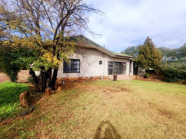 House for sale in Dordrecht, Eastern Cape