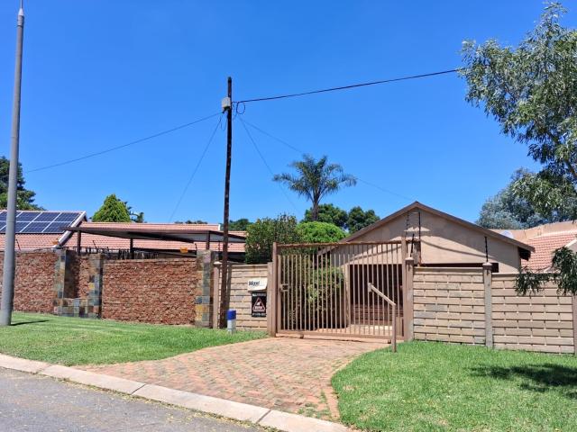 House for sale in Nooitgedacht, Gauteng