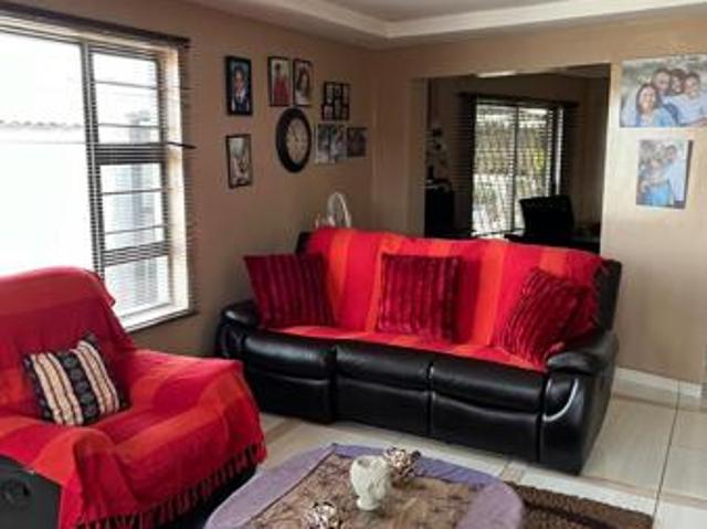 House for sale in Queenstown, Eastern Cape