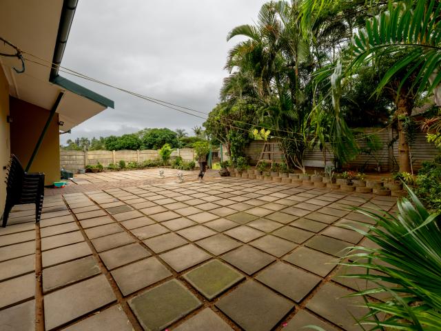 House for sale in Amanzimtoti, KwaMakhutha