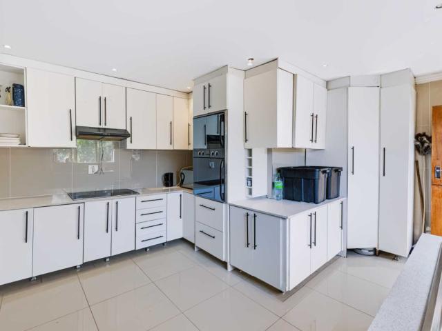 House for sale in Amanzimtoti, Kwazulu-natal