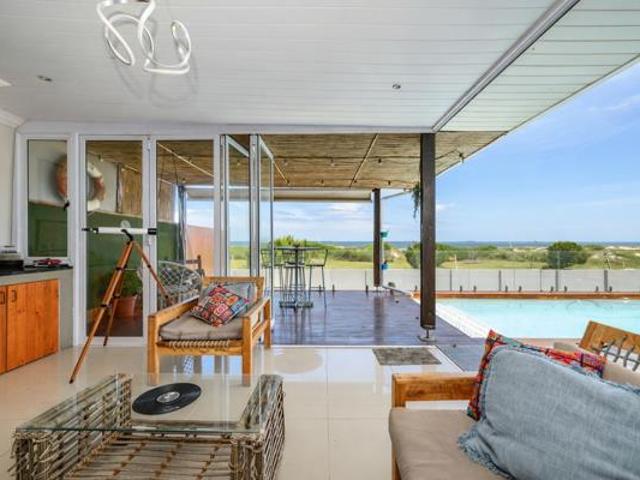 Townhouse for sale in Eastern Cape