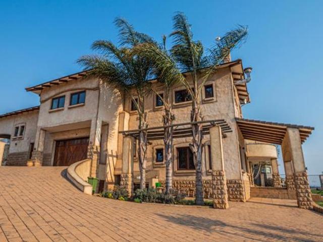 House for sale in Theresapark, Waterkloof