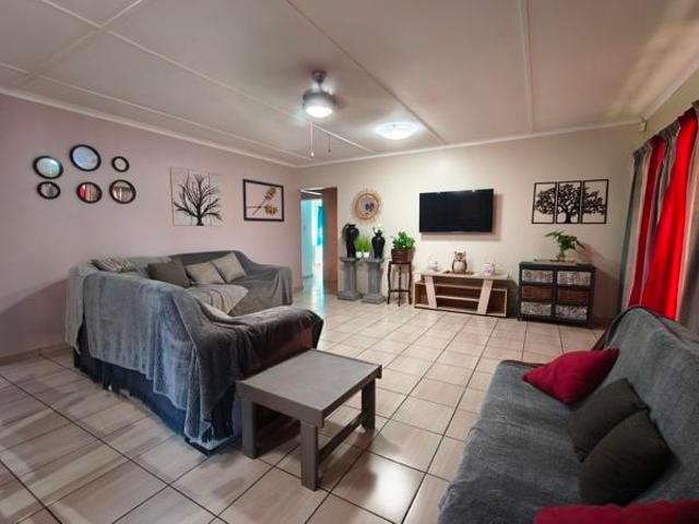 House for sale in UMhlathuze Municipality, Kwazulu-natal