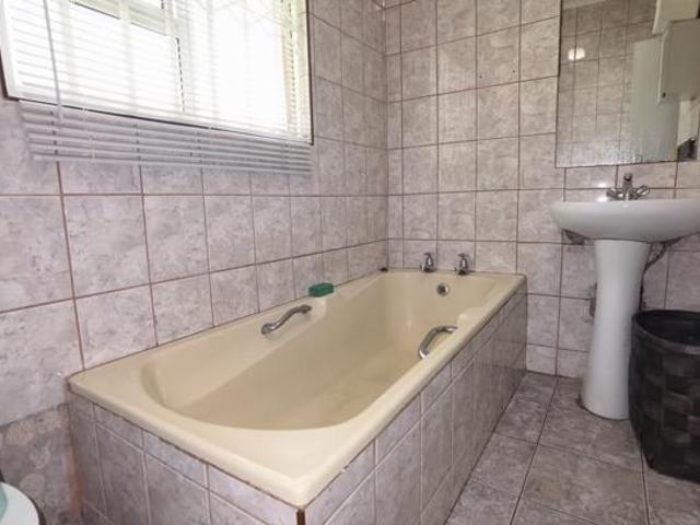 House for sale in Richards Bay, uMhlathuze Local Municipality