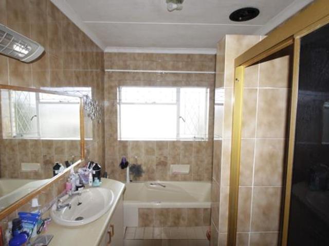 House for sale in Cape St Francis, Eastern Cape