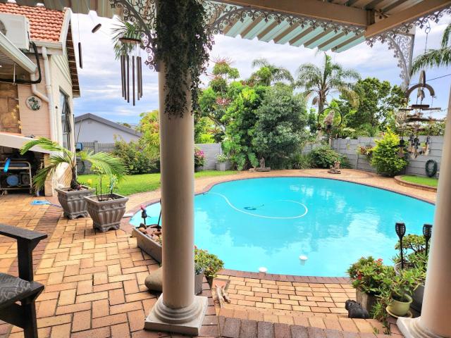 House for sale in Amanzimtoti, Kwazulu-natal