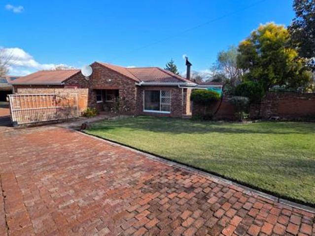 House for sale in Queenstown, Eastern Cape