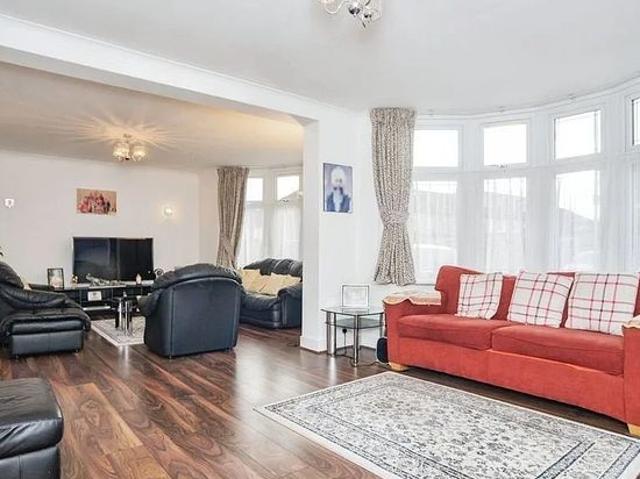 House for rent in London Borough of Barking and Dagenham, Greater London