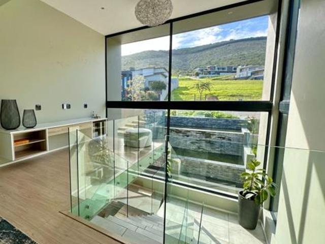 House for sale in Cape Town, Western Cape