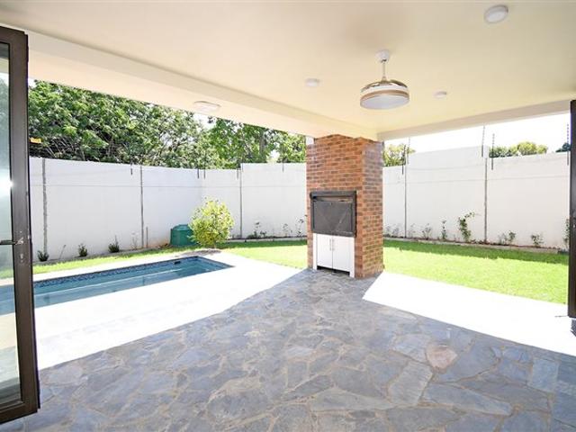 House for sale in Johannesburg, East