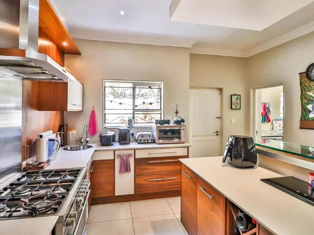 House for sale in Johannesburg, East