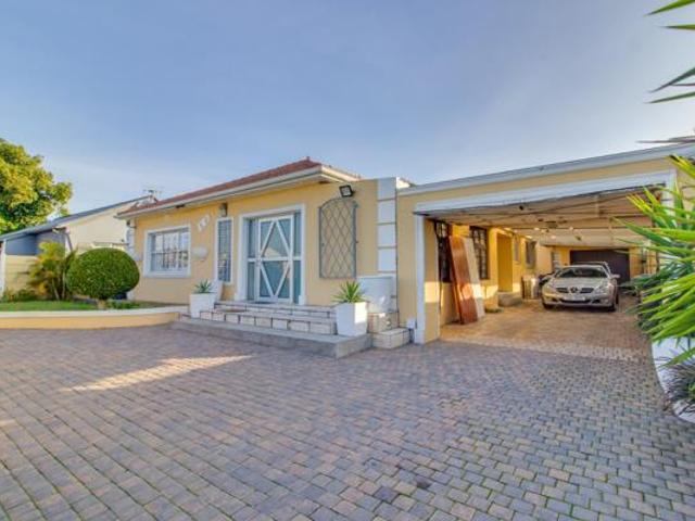 House for sale in Cape Town, Western Cape