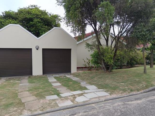 House for sale in Cape Town, Western Cape
