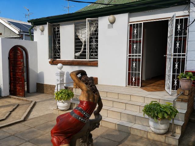 House for sale in Vosloorus, Gauteng