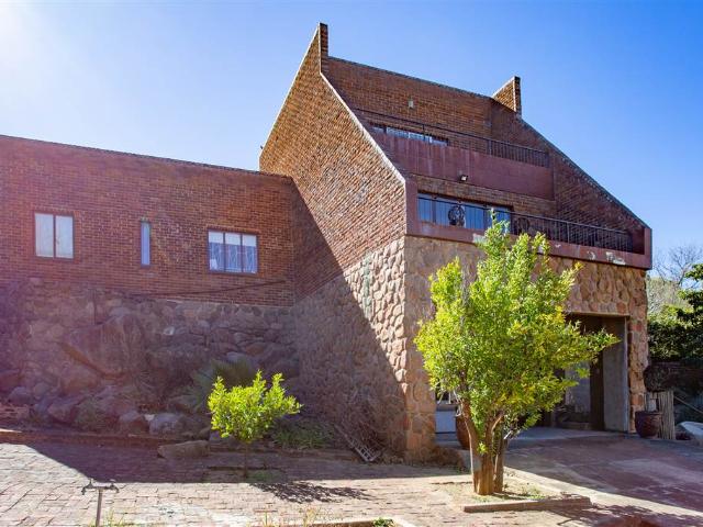 House for sale in Xhariep District Municipality, Free State