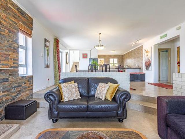 House for sale in Rietpoel, Theewaterskloof Local Municipality