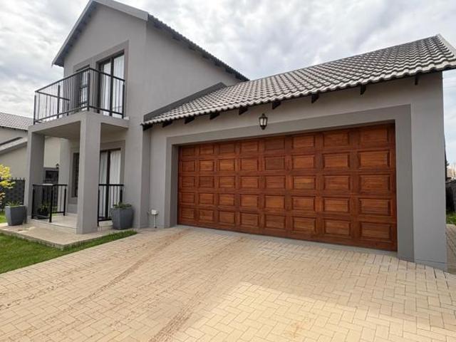 Townhouse for sale in Bloemfontein, Free State