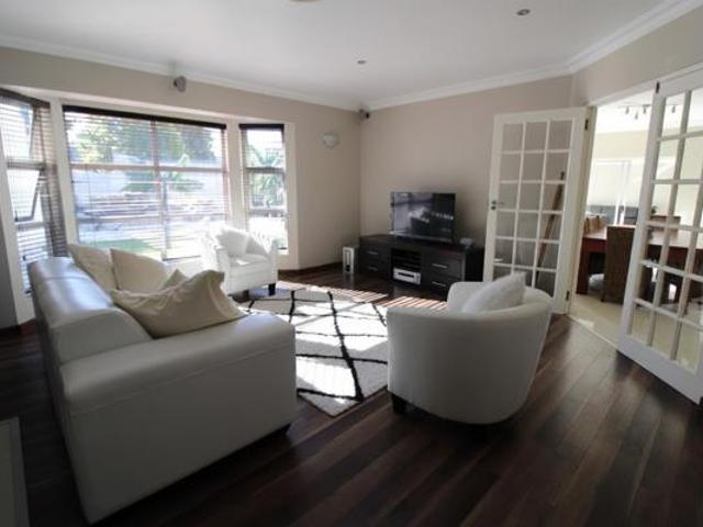 House for sale in Cape Town, Western Cape