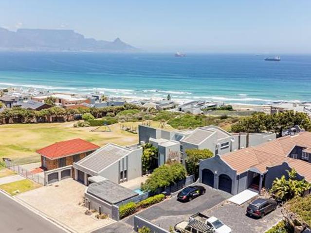 House for sale in Cape Town, Western Cape