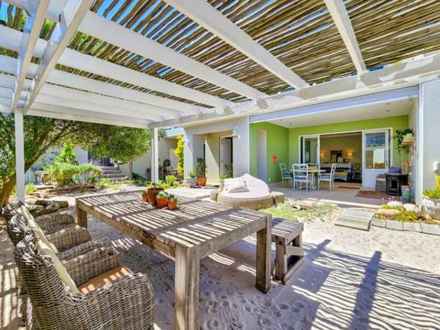 House for sale in Cape Town, Western Cape