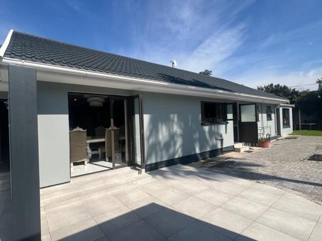 House for sale in Amatola View, Bhisho