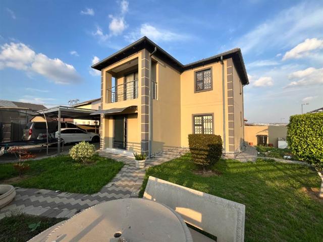 House for sale in Vosloorus, Gauteng