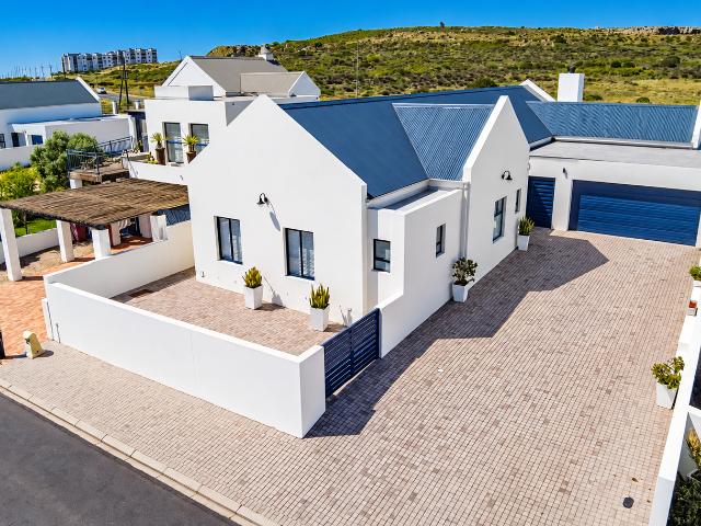 House for sale in Langebaan, Saldanha Bay Local Municipality