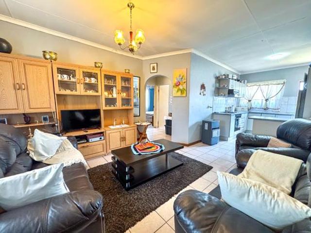 House for sale in Port Elizabeth, Eastern Cape