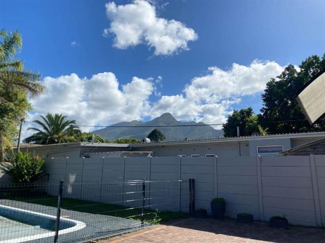 House for sale in Groot Brak Rivier, Western Cape