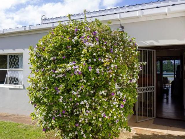 House for rent in Bushmans River Mouth, Eastern Cape