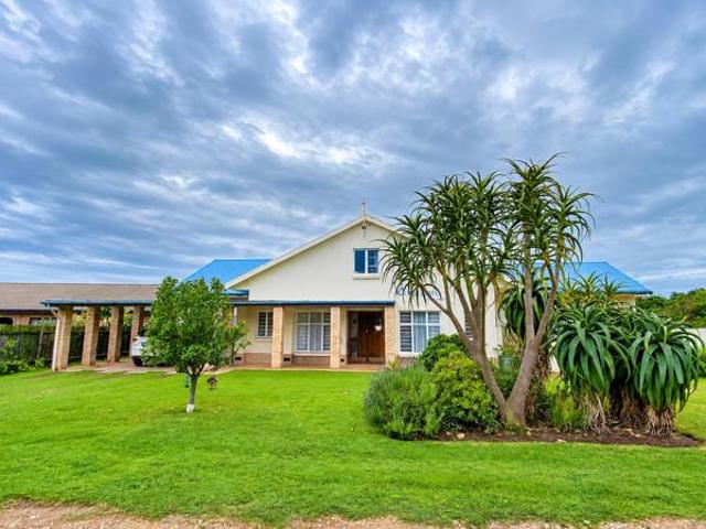 House for sale in Bushmans River Mouth, Eastern Cape