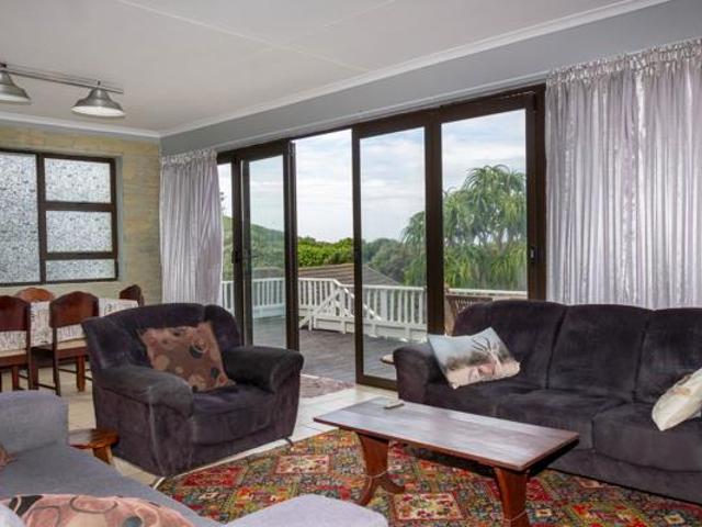 House for sale in Bushmans River Mouth, Eastern Cape