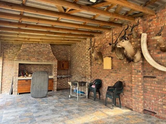 House for sale in Bushmans River Mouth, Eastern Cape