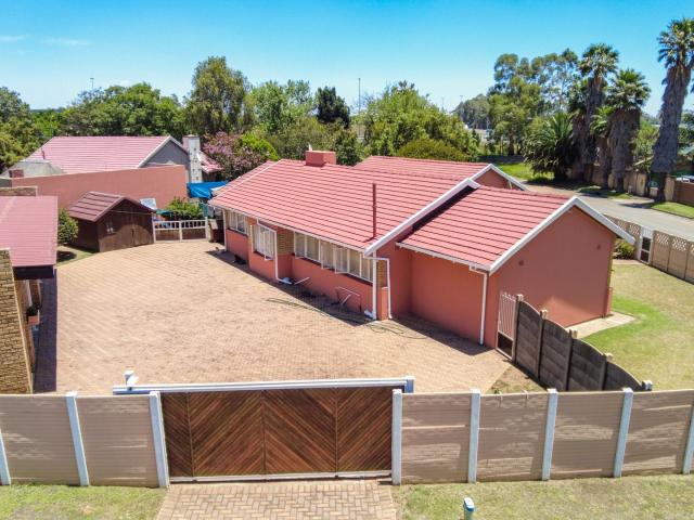 House for sale in Kempton Park