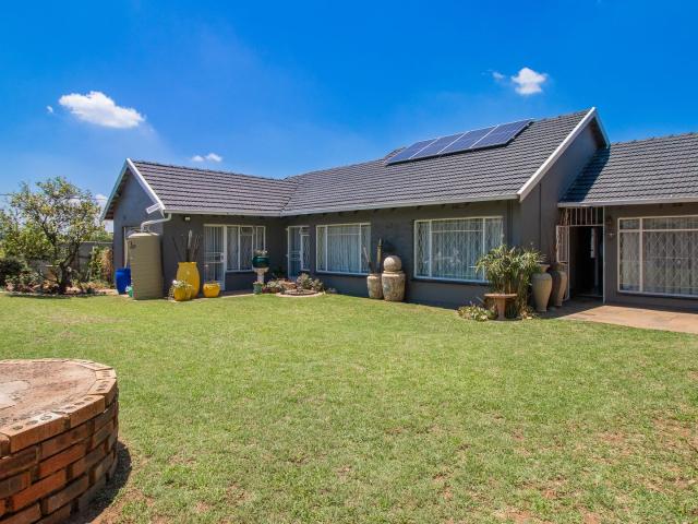 House for sale in Kempton Park