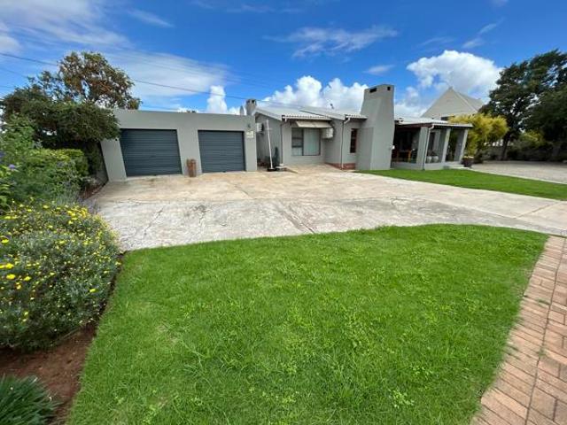 House for sale in Bergsig, Durbanville