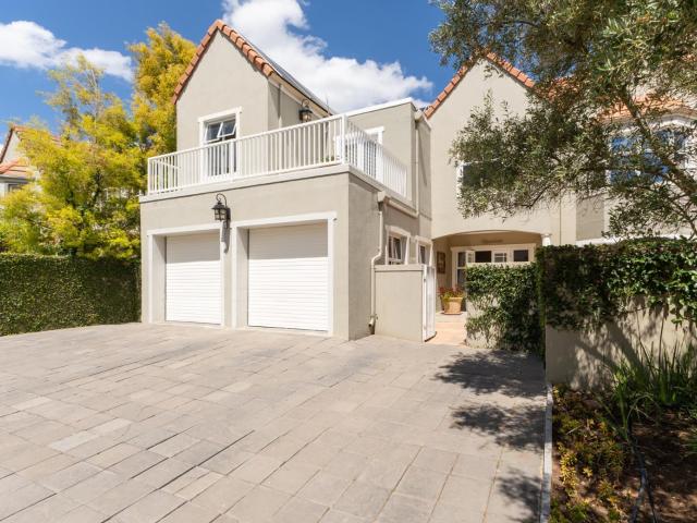 House for sale in Paarl, Drakenstein Local Municipality