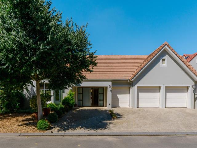House for sale in Onverwacht, Western Cape
