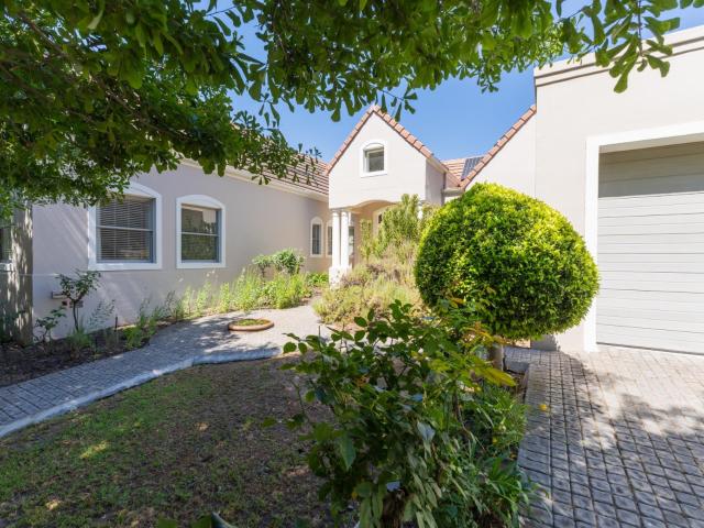 House for sale in Paarl, Western Cape
